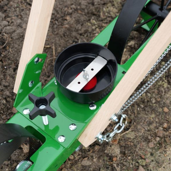  Hoss Garden Seeder